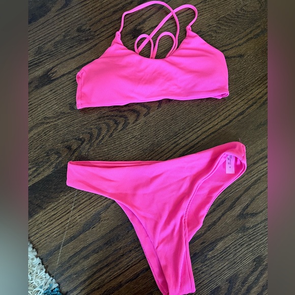 Pink Amazon Bikini - Picture 3 of 5